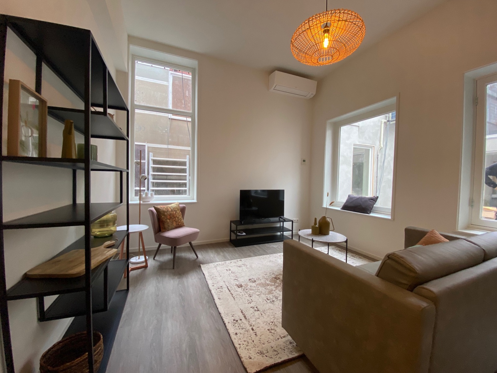 Gemeubileerd interieur van Nieuwe Boteringestraat 21 in Groningen
