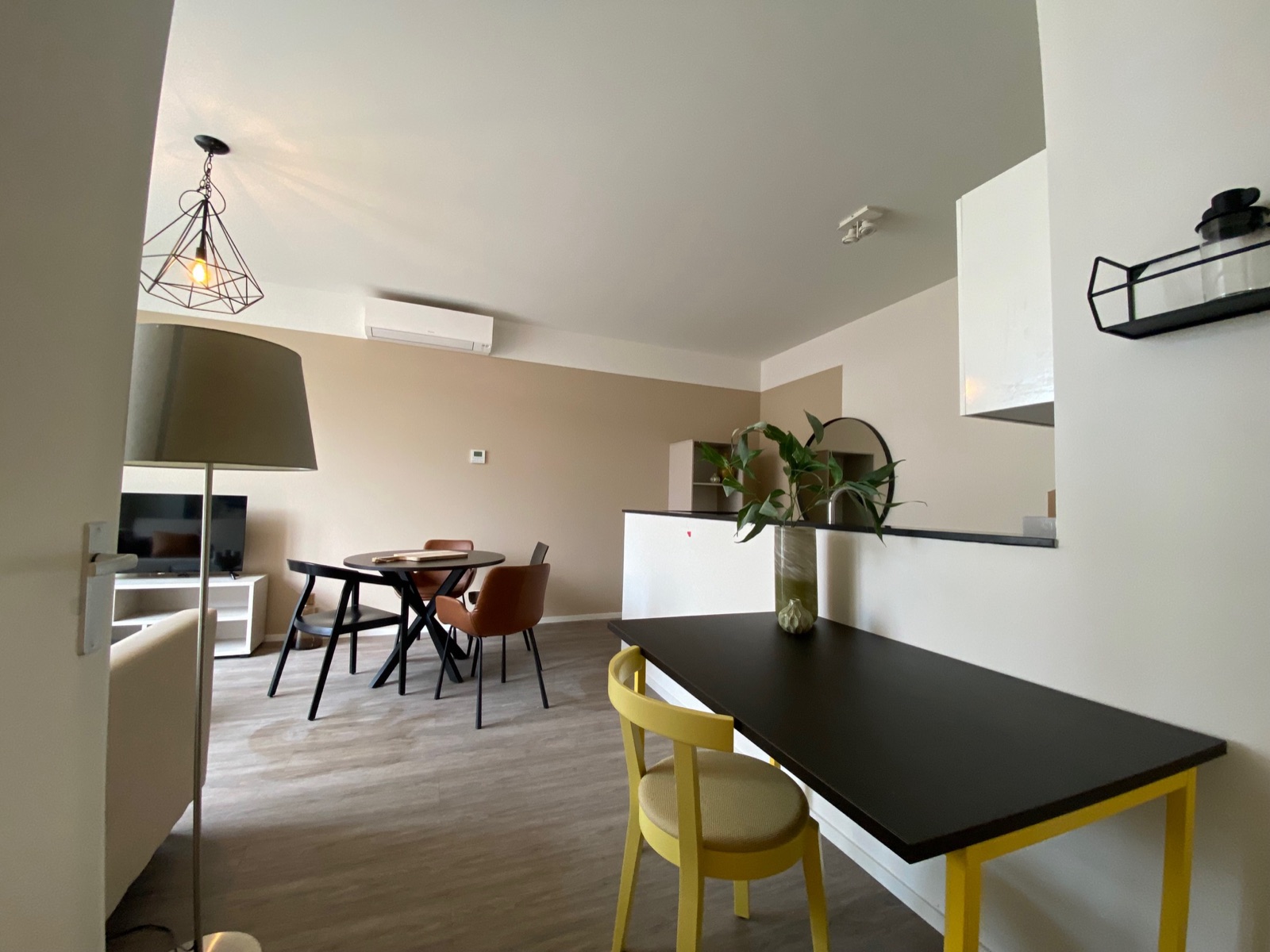 Gemeubileerd interieur van Nieuwe Boteringestraat 23 in Groningen 11