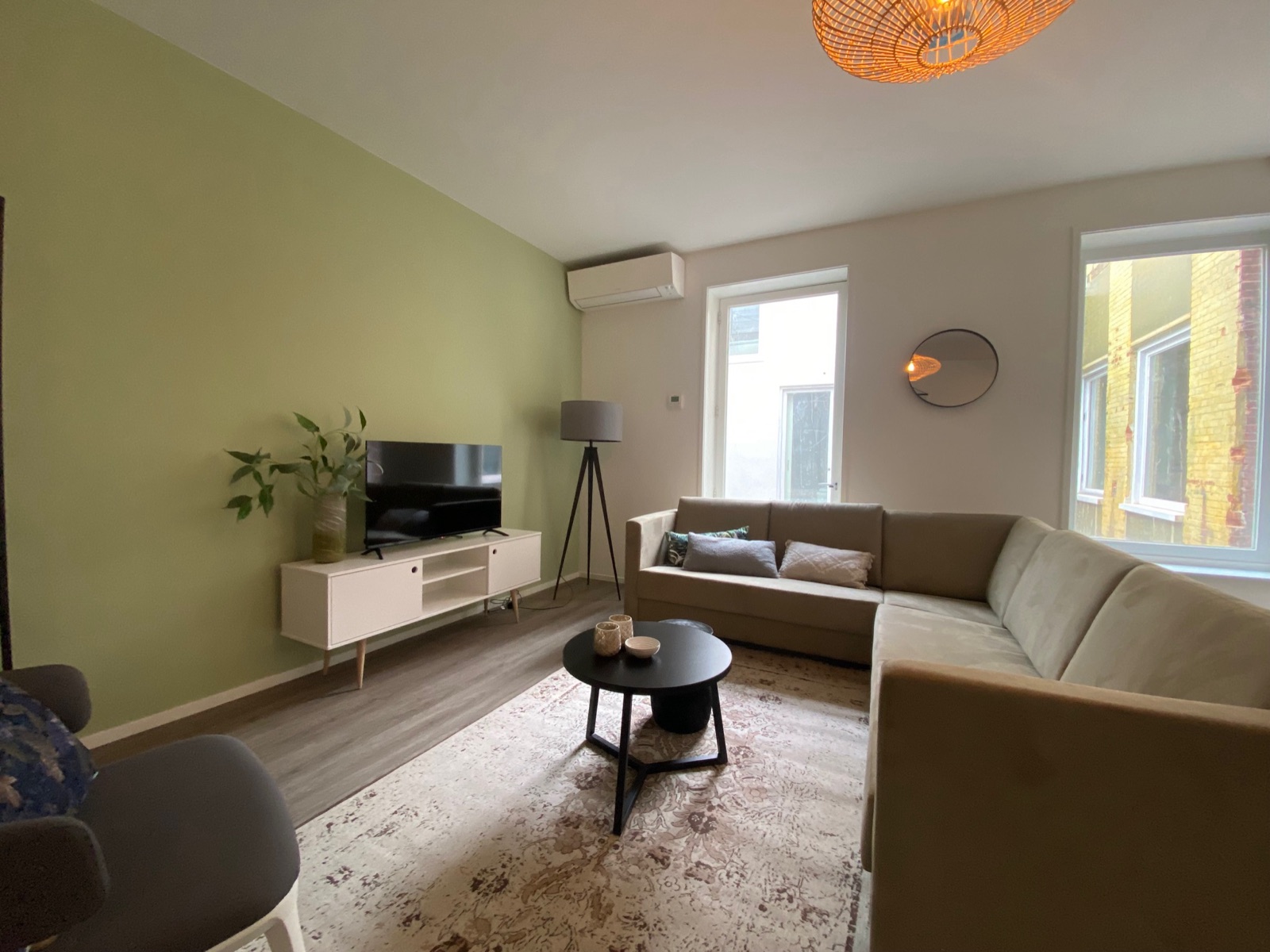 Furnished interior of Nieuwe Boteringestraat 23-B in Groningen 12